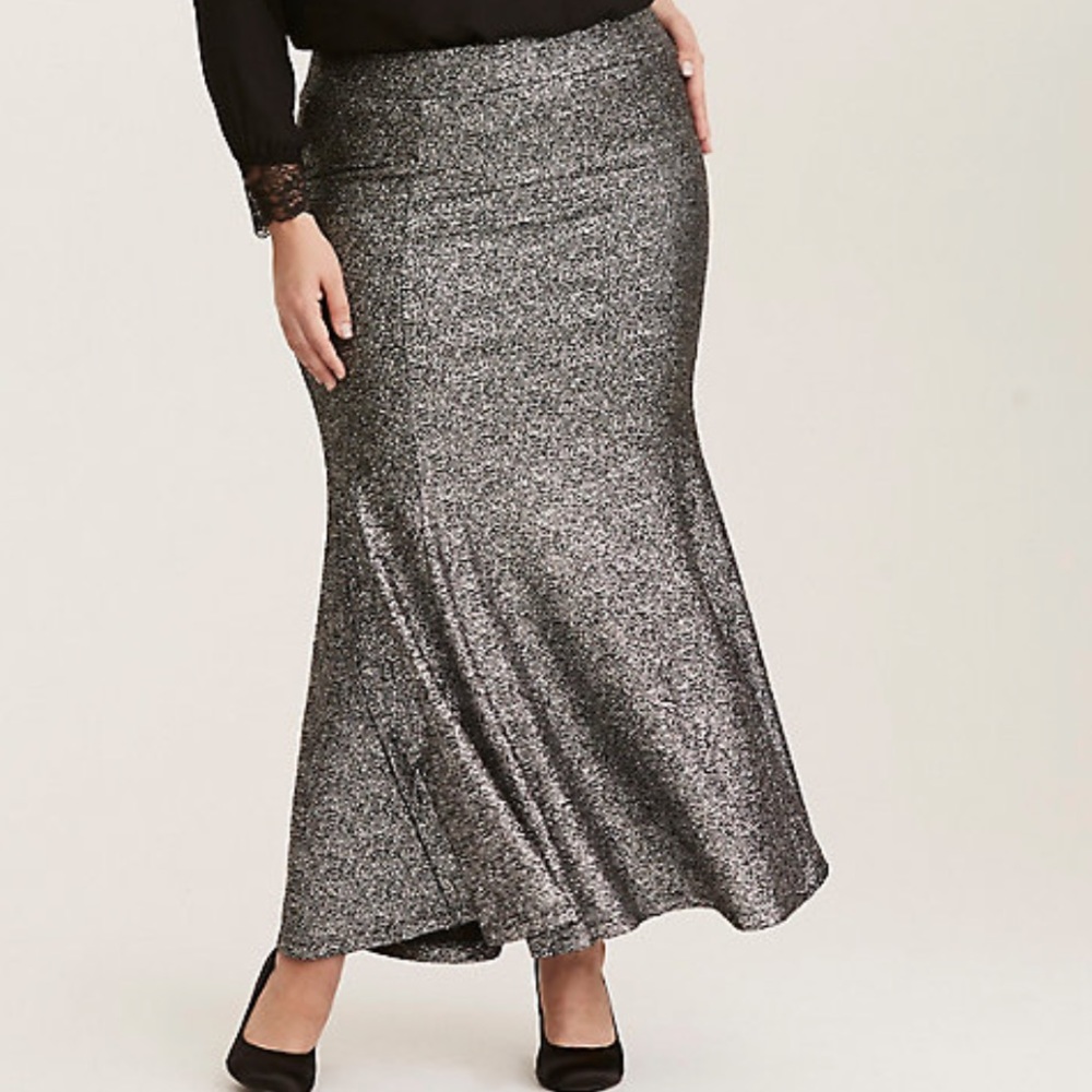 Torrid metallic silver maxi skirt 5x